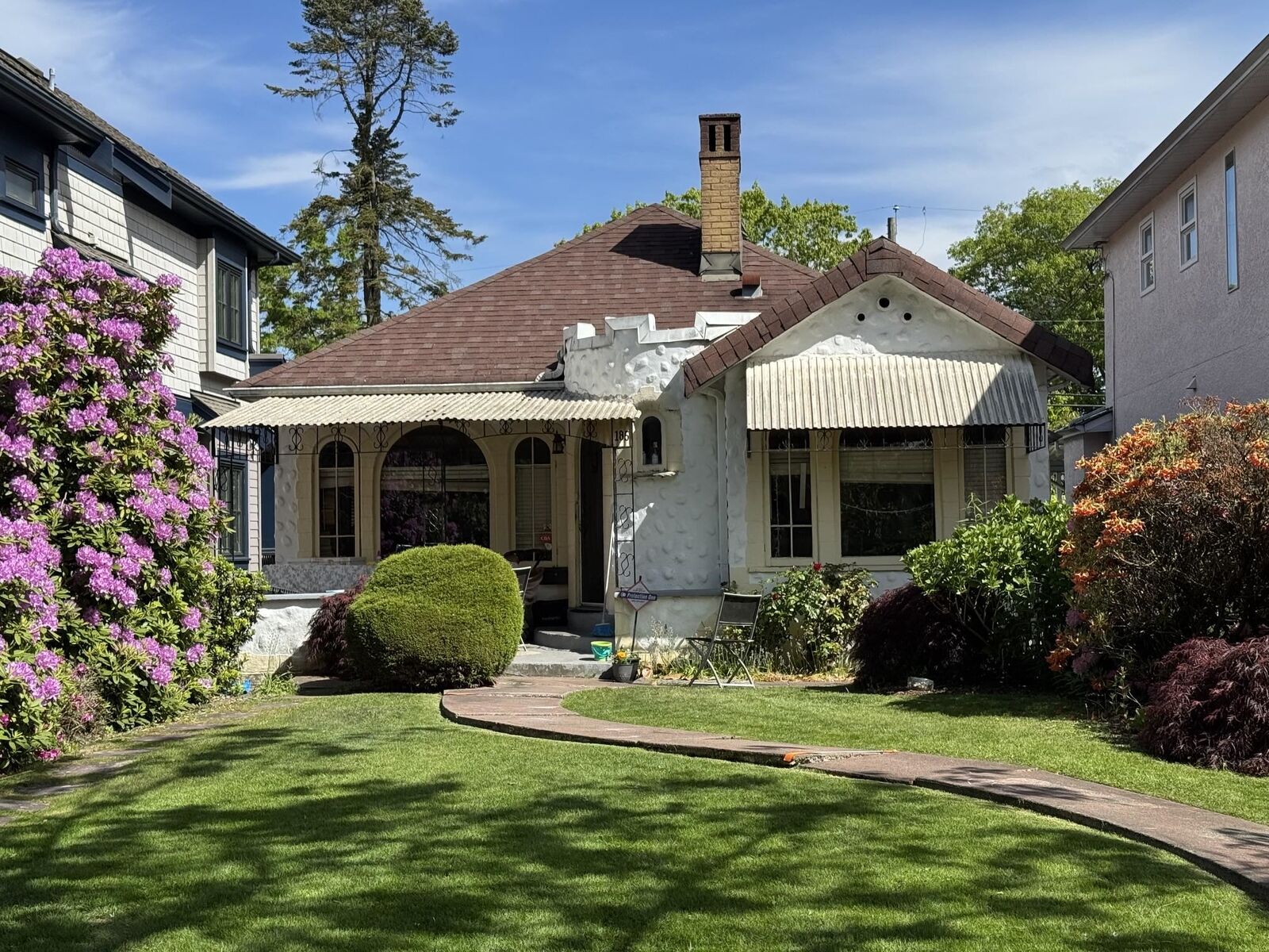Property Photo:  185 W 23rd Avenue  BC V5Y 2H1 