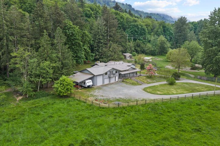 Property Photo: 3146 Towne Road BC V3G 2V8