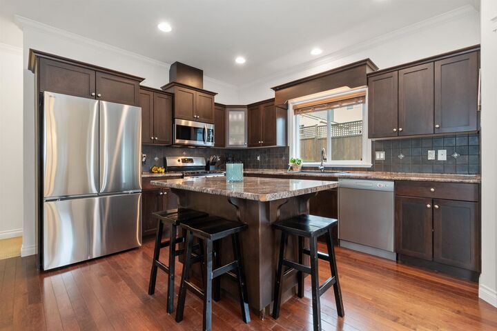 Property Photo:  47216 Laughington Place  BC V2R 0J3 
