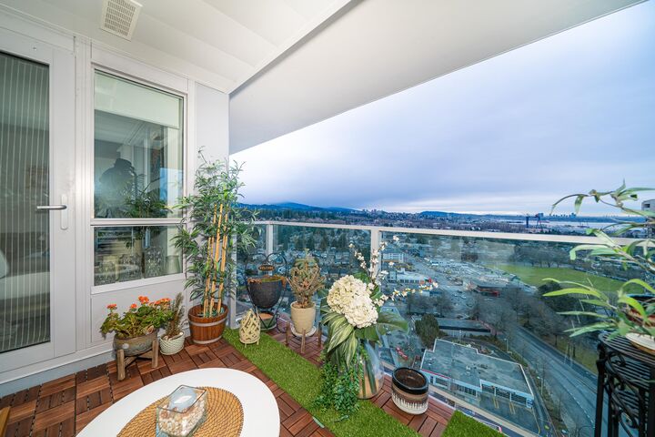 Property Photo: 1632 Lions Gate Lane 2102 BC V7P 0E2