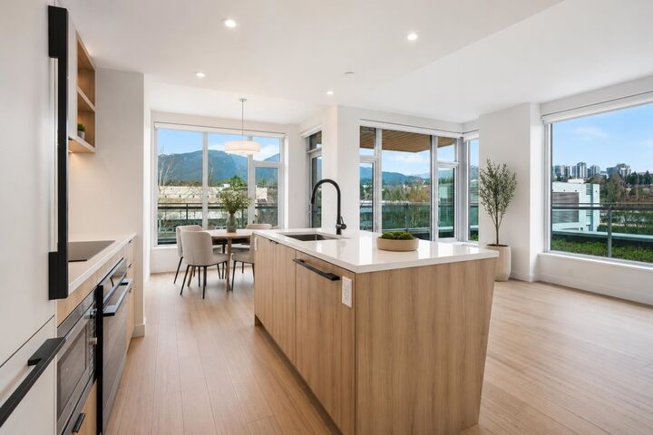 Property Photo:  755 Harbourside Drive 312  BC V7P 0G1 