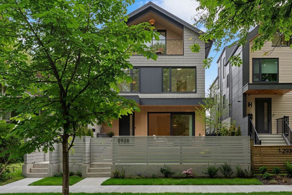 Property Photo:  2926 W 12th Avenue 1  BC V6K 2R3 