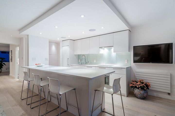 Property Photo:  150 24th Street 807  BC V7V 4G8 