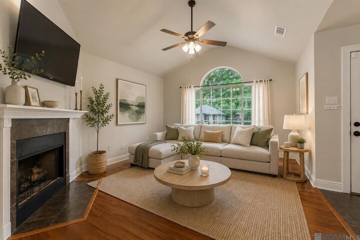 Property Photo:  70433 J St  LA 70433 