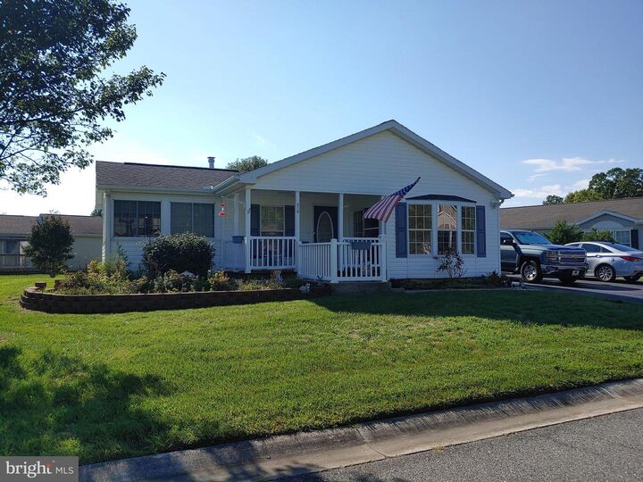 Property Photo:  309 Persimmon Circle W 309  DE 19901 
