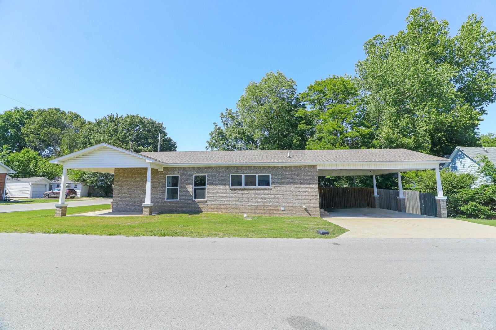 Property Photo: 1014 Walnut AR 72401