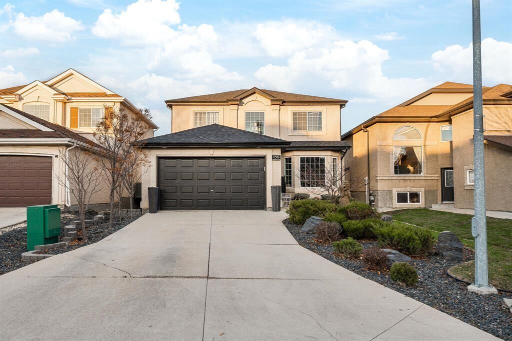 Property Photo:  150 Endcliffe Place  MB R2V 4X7 