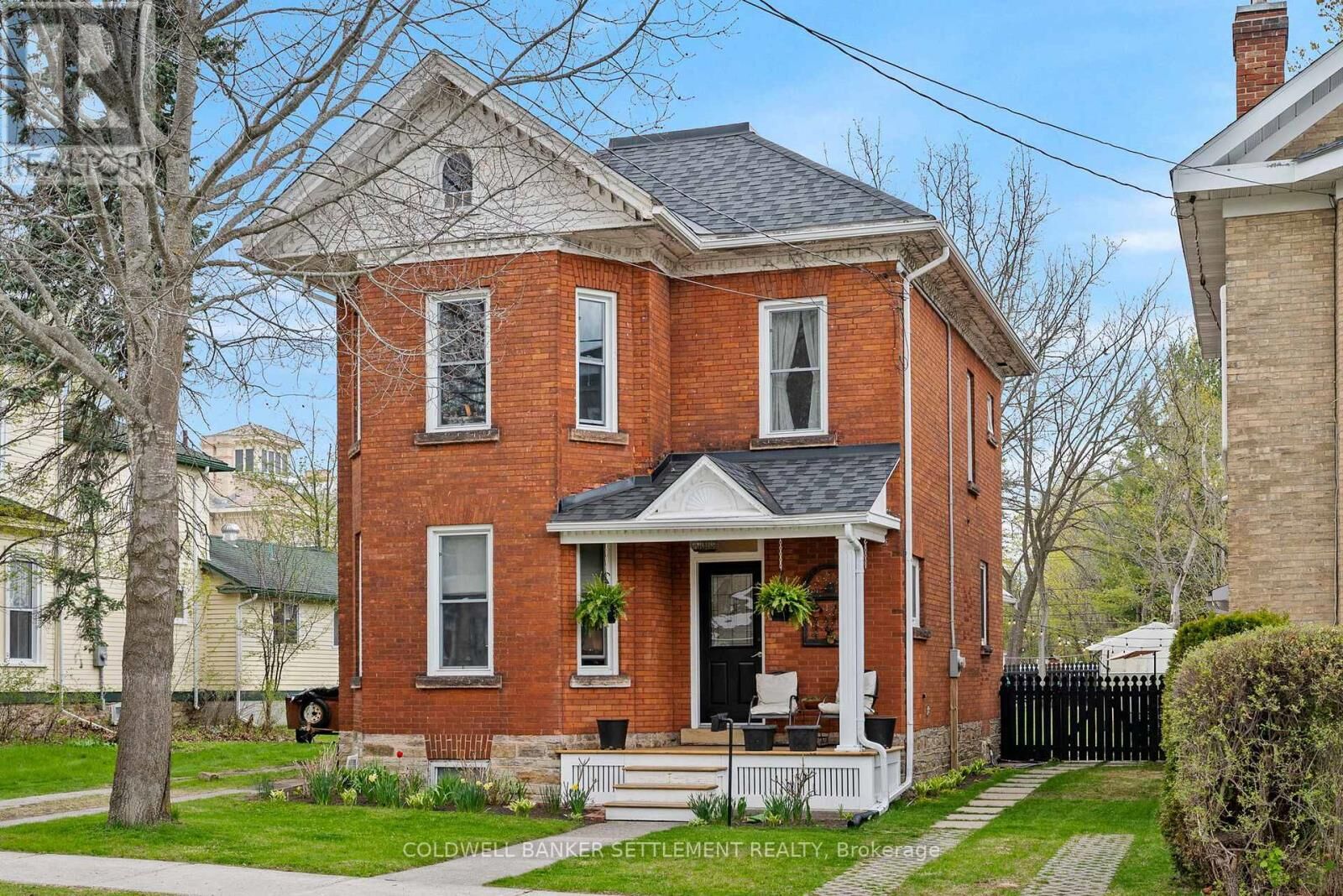 Property Photo:  3 D'Arcy Street  ON K7H 2T7 