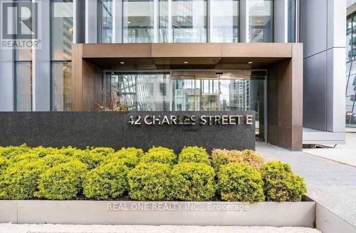 Property Photo:  42 Charles Street East 2904  ON M4Y 0B7 