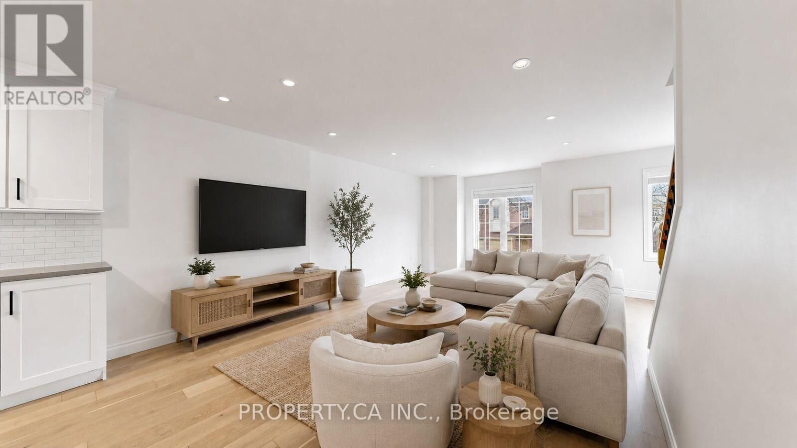 Property Photo:  4950 Rathkeale Road 24  ON L5V 2L8 