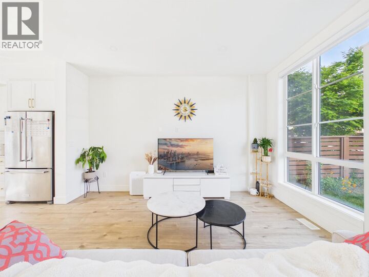 Property Photo:  23183 136 Avenue 19  BC V4R 0H9 