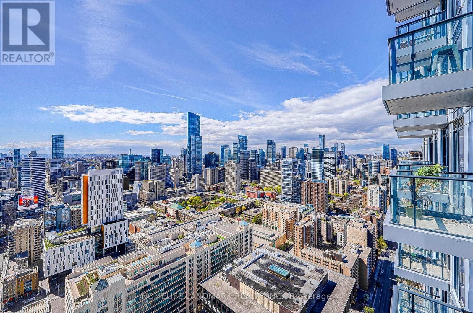 Property Photo:  251 Jarvis Street 4307  ON M5B 0C3 