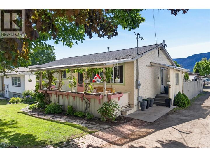 Property Photo:  361 2 Street Southeast  BC V1E 4H2 