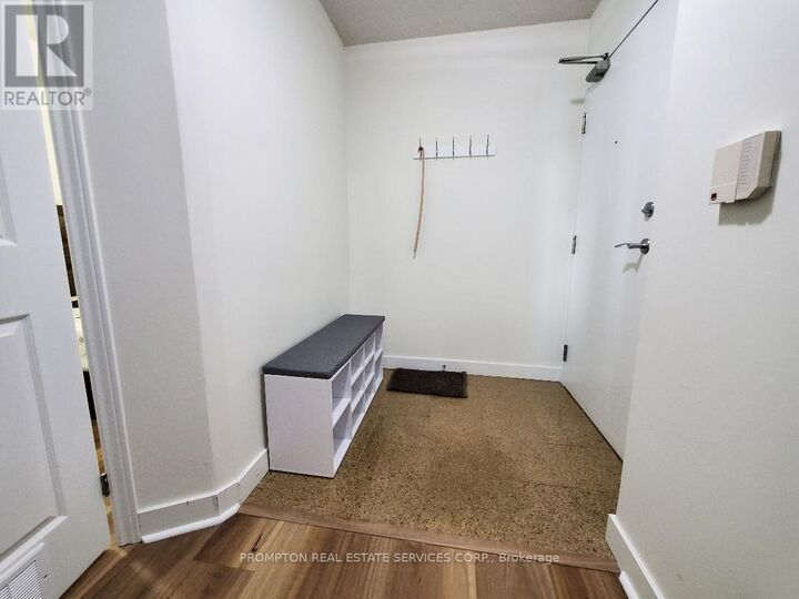 Property Photo:  397 Front Street West 1910  ON M5V 3S1 