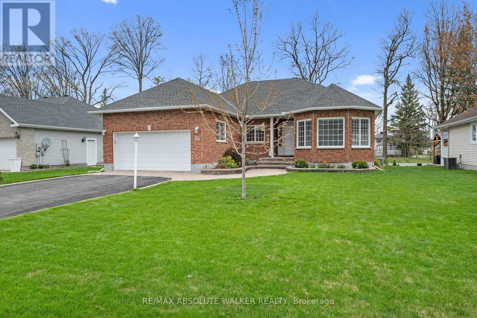 Property Photo:  20 Mary Hill Crescent  ON K0A 2Z0 