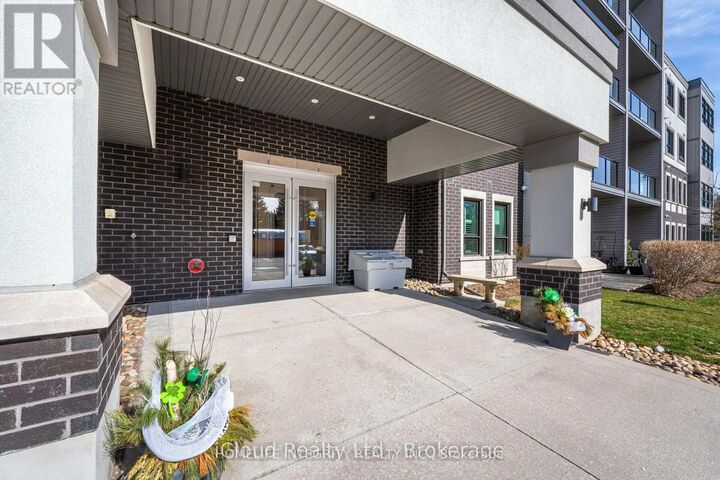 Property Photo:  69 Boyne Street 402  ON L9R 0N5 