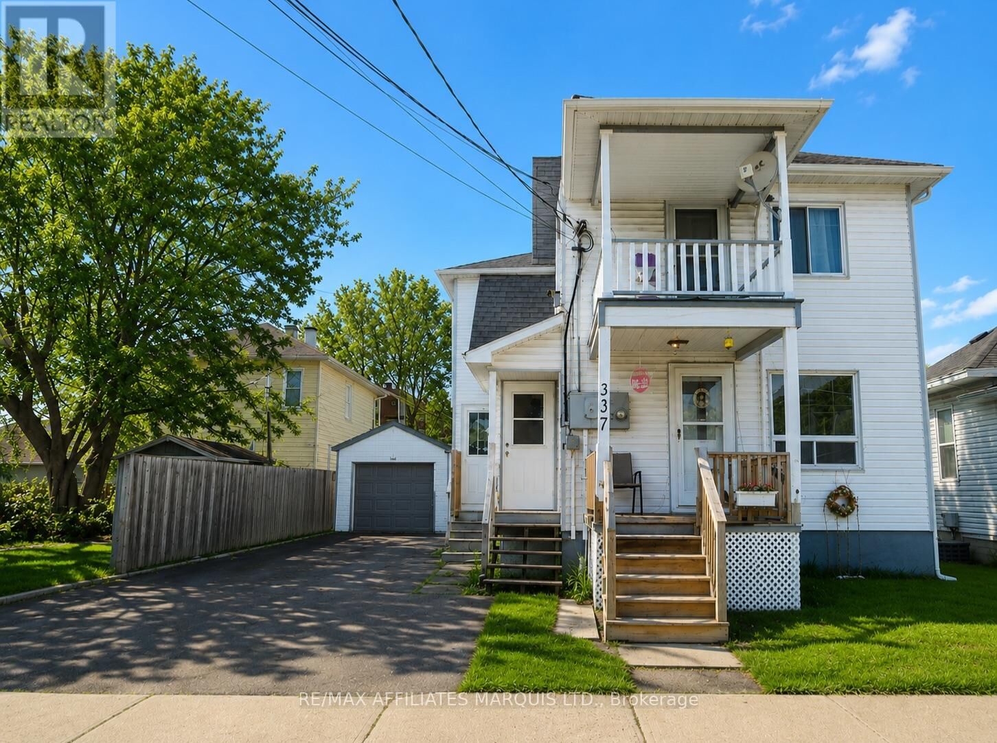 Property Photo:  337A 6th Street West  ON K6J 2X1 