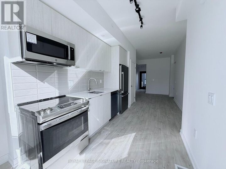 Property Photo:  168 Clonmore Drive 13  ON M1N 0B9 