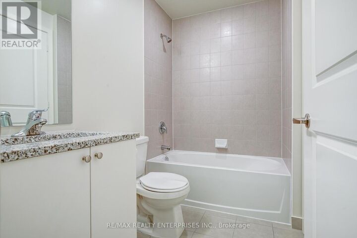 Property Photo:  38 Annie Craig Drive 3707  ON M8V 0G9 