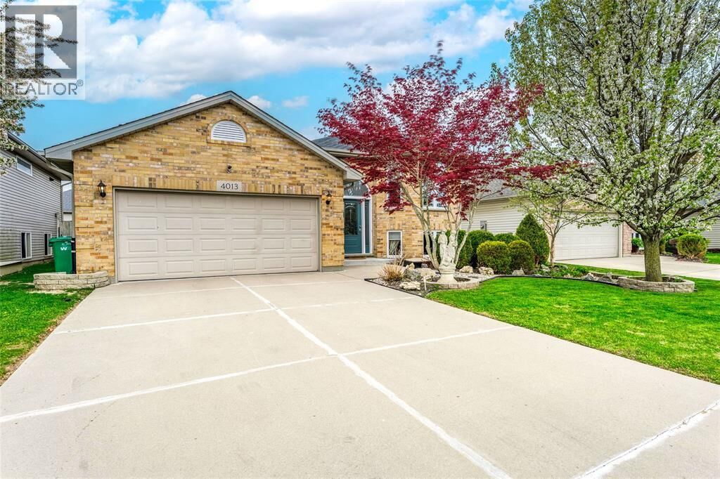 Property Photo:  4013 Applewood Drive  ON N0N 1R0 