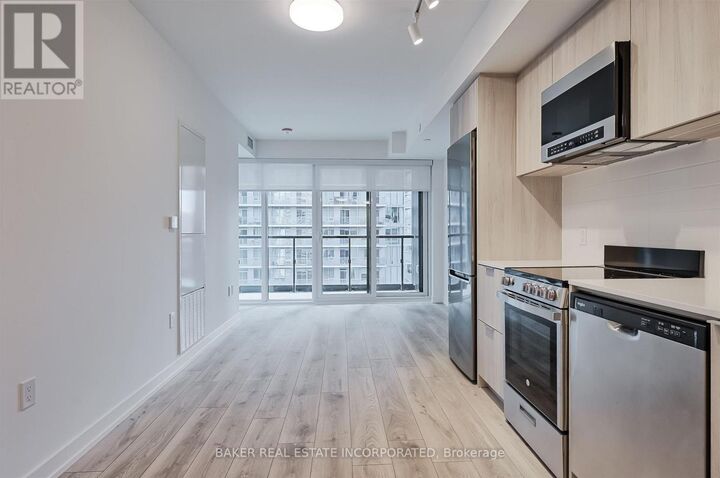 Property Photo:  223 Redpath Avenue 2402  ON M4P 0E8 