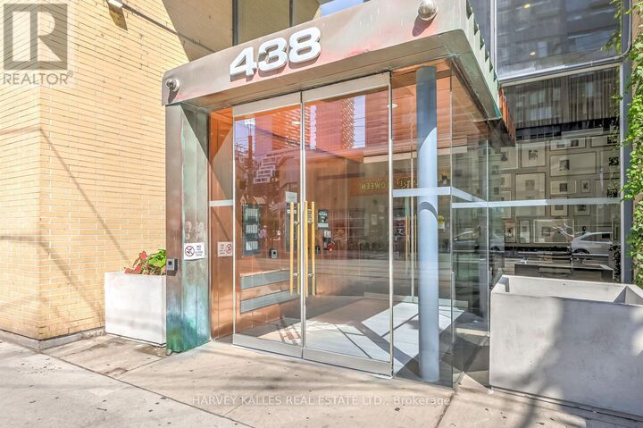Property Photo:  438 King Street West 914  ON M5V 3T9 