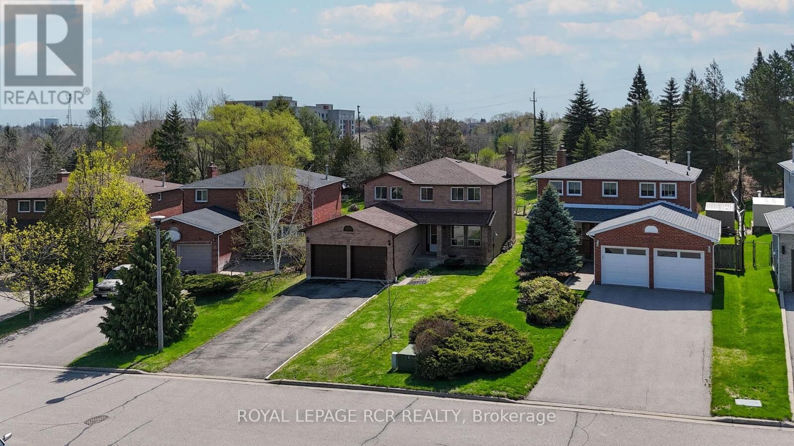 Property Photo:  51 Bambi Trail  ON L7E 2G4 