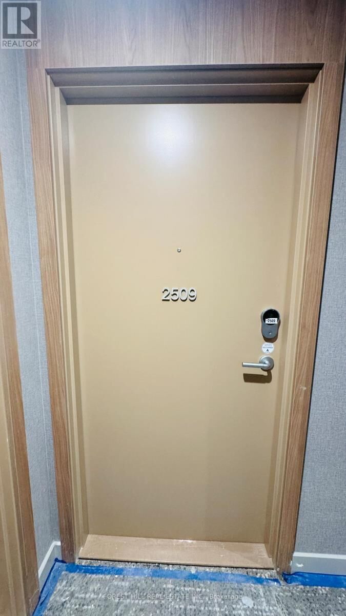 Property Photo:  1 Quarrington Lane 2509  ON M3C 0S4 