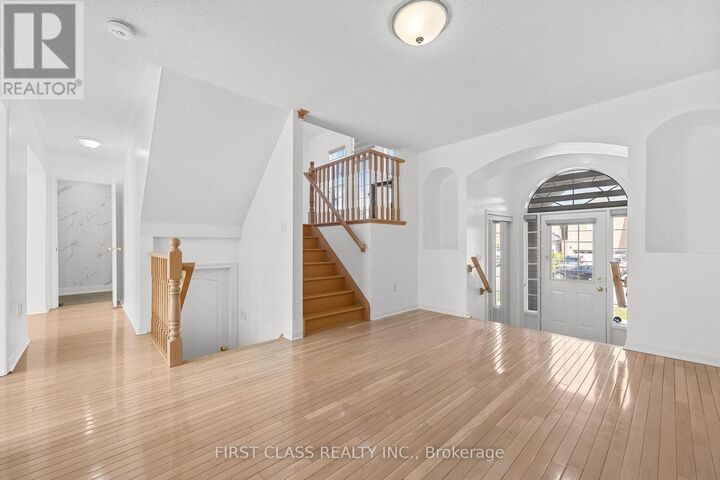 Property Photo:  5554 Churchill Meadows Boulevard Main  ON L5M 6M6 