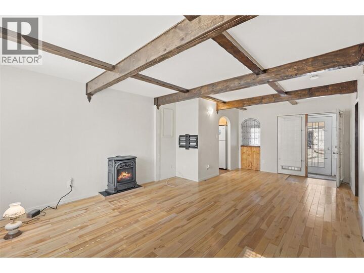 Property Photo:  376 Alexander Avenue  BC V2B 3R3 