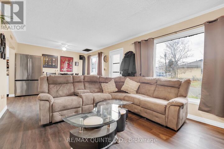 Property Photo:  60 Oxford Road  ON K0K 2C0 