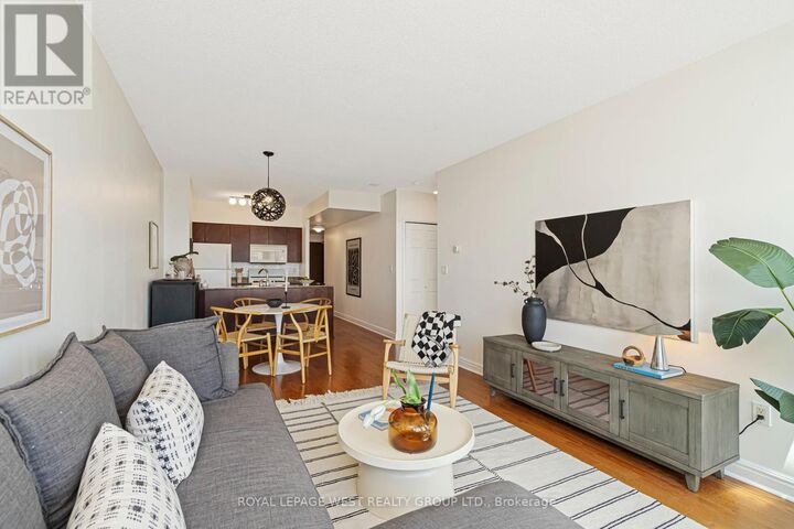 Property Photo:  35 Mariner Terrace #1510  ON M5V 3V9 