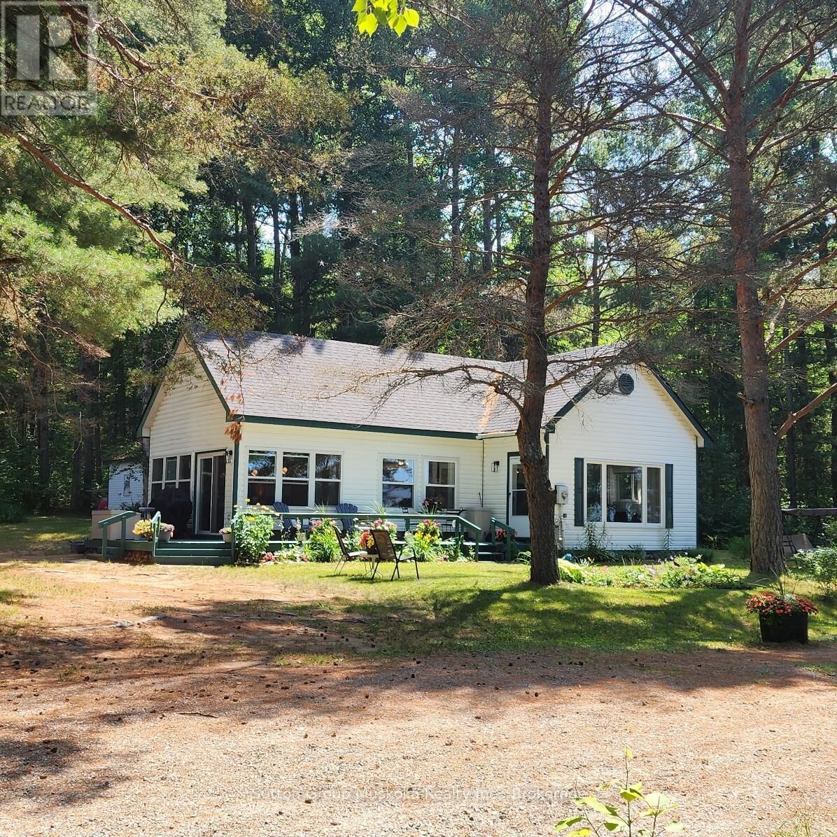 Property Photo:  1060 Seabreeze # 6 Road  ON P0A 1H0 
