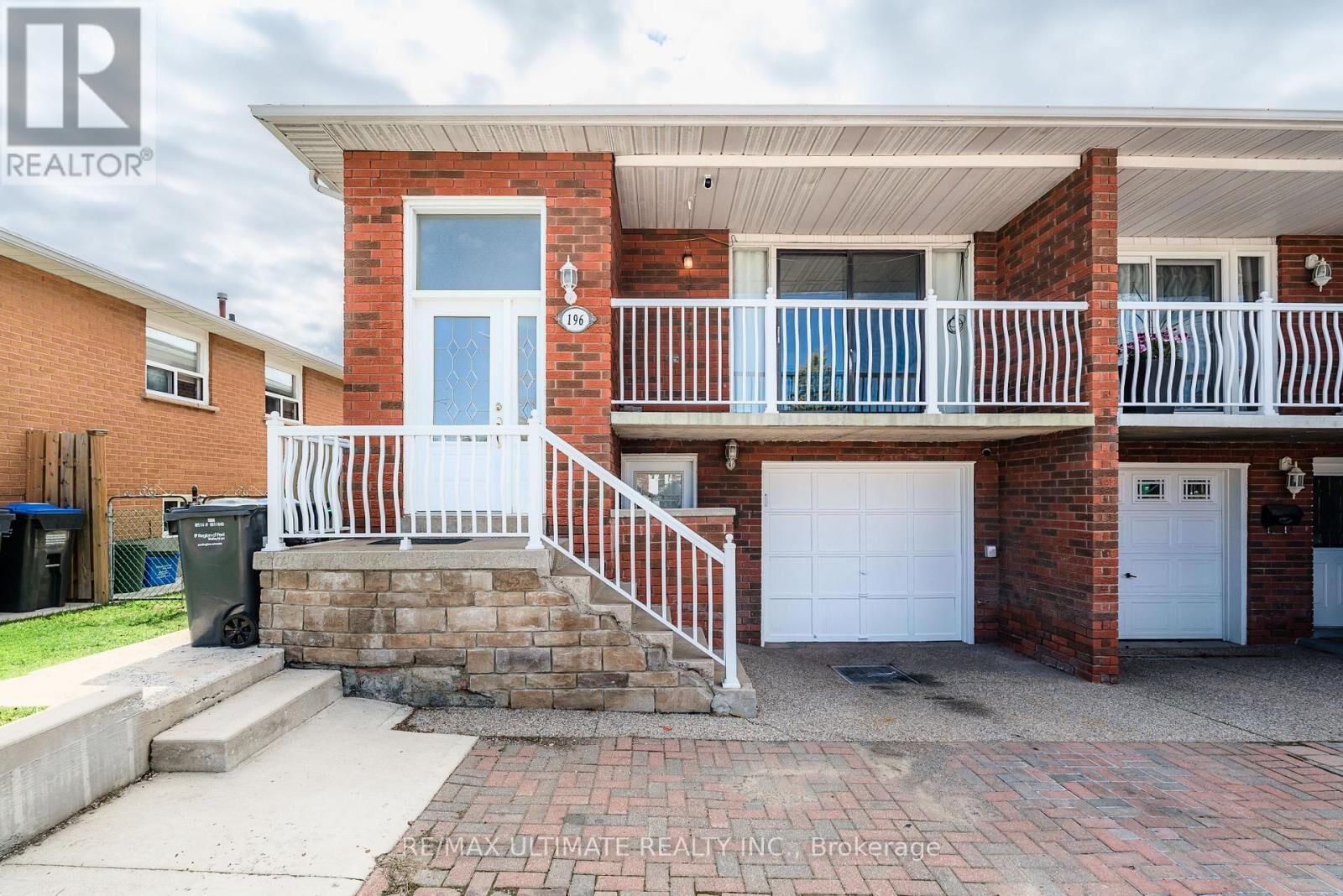 Property Photo:  196 Meadows Boulevard  ON L4Z 1J9 