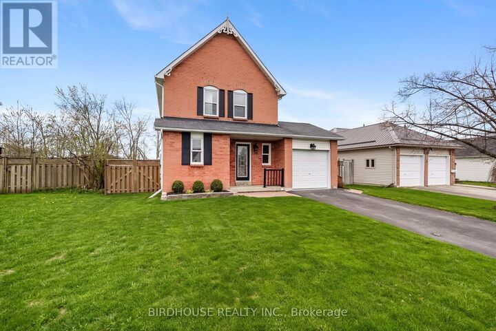 Property Photo:  199 Elgin Street  ON K9V 6B1 