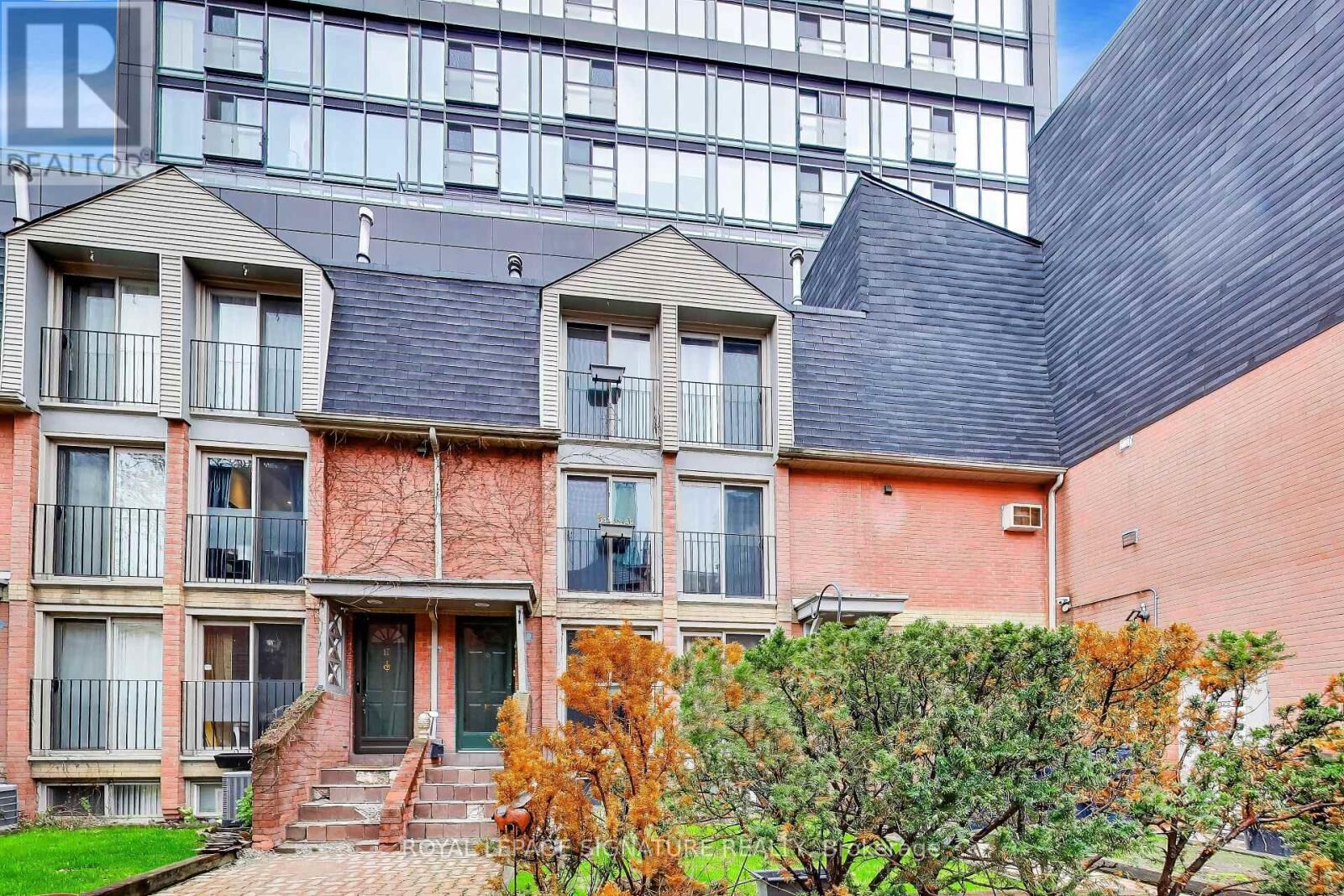 Property Photo:  325 Jarvis Street 18  ON M5B 2C2 