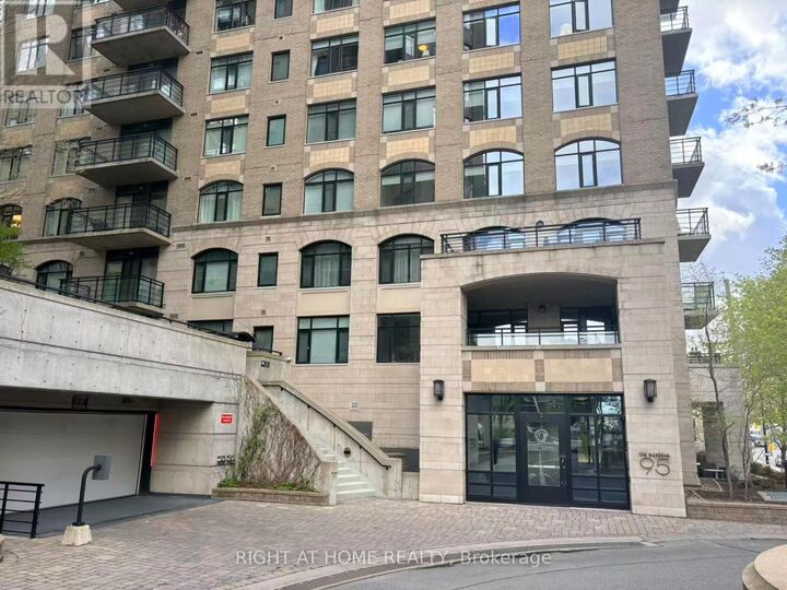 Property Photo:  95 Bronson Avenue 1204  ON K1R 1E2 
