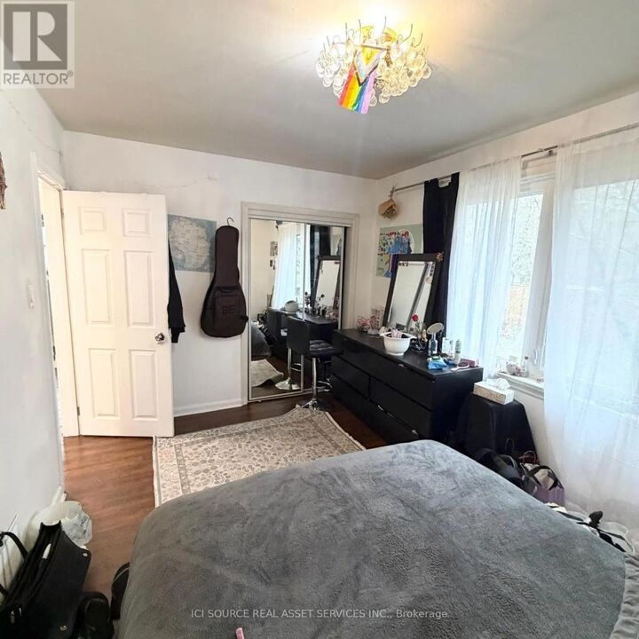 Property Photo:  78 Tormore Drive Main Fl  ON L4C 3N5 