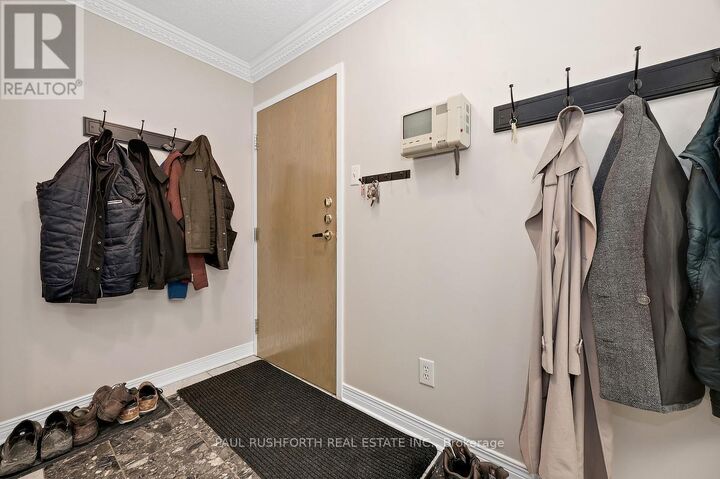 Property Photo:  939 North River Road 202  ON K1K 3V2 