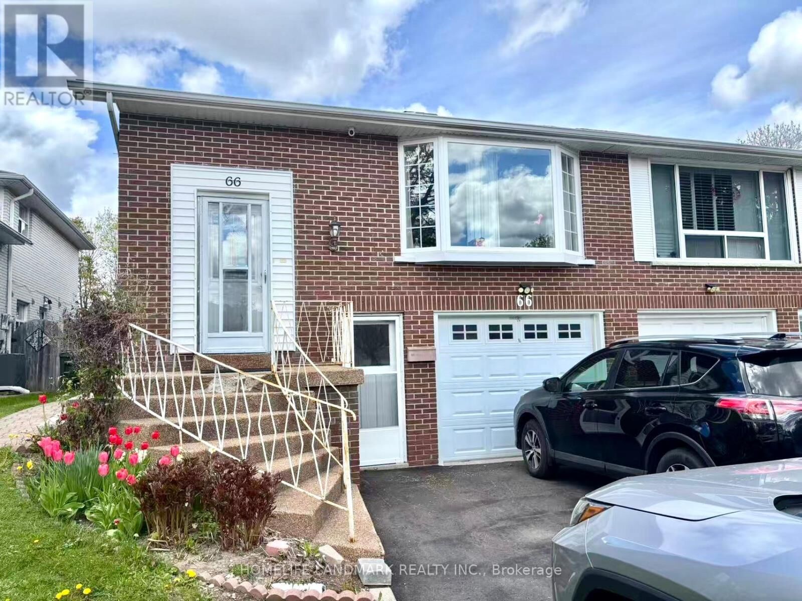 Property Photo:  66 Chipwood Crescent East  ON M2J 3X7 