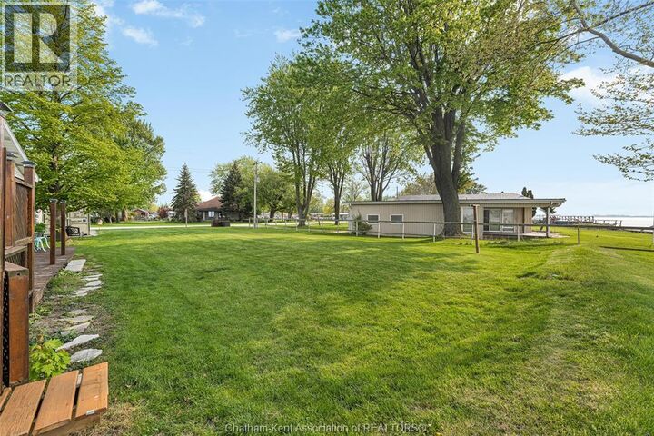 Property Photo:  105 Island Crescent  ON N0P 2L0 