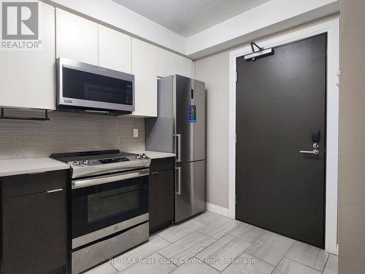 Property Photo:  63 Arthur Street 311  ON N1E 0A8 