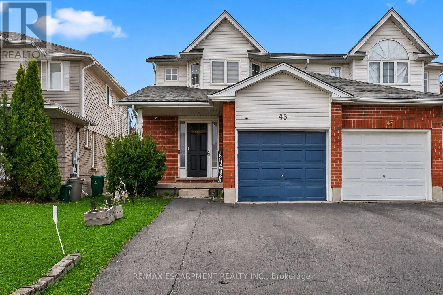 Property Photo:  45 Hawkins Drive  ON N1T 1Z7 