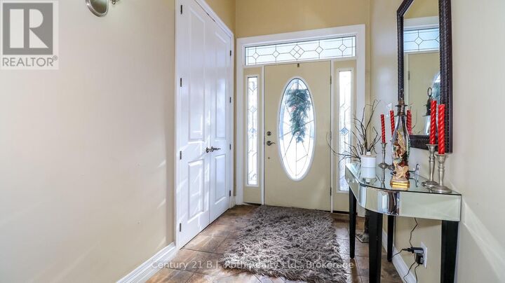 Property Photo:  3276 Turnbull Drive  ON L3V 0Y4 