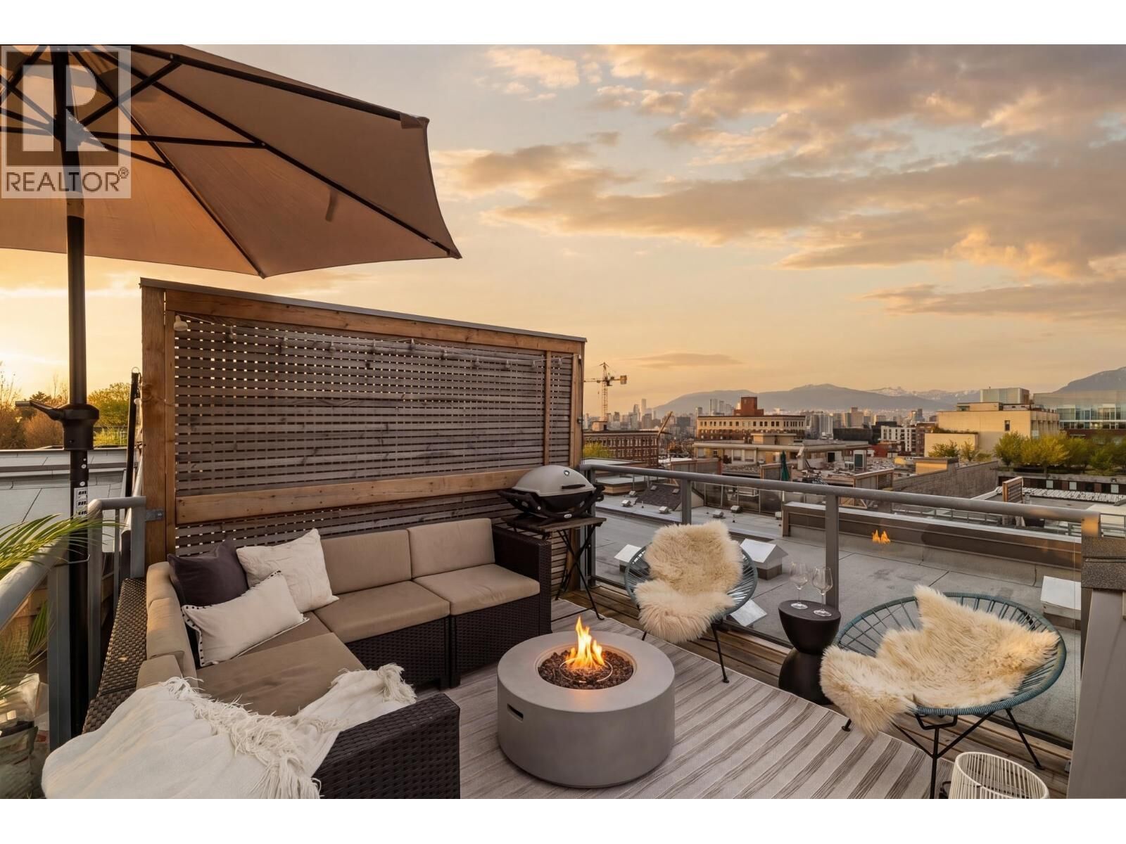 Property Photo:  2688 Watson Street 301  BC V5T 4T6 