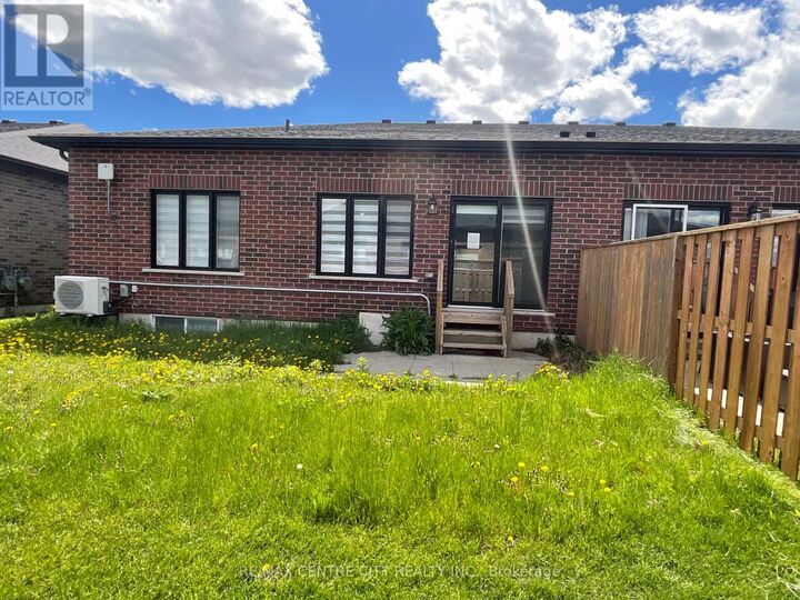 Property Photo:  39 Waterthrush Lane  ON N3Y 0E9 
