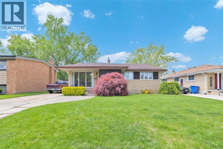 Property Photo:  855 Greendale  ON N8S 4A9 