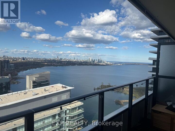 Property Photo:  30 Shore Breeze Drive 5003  ON M8V 0J1 