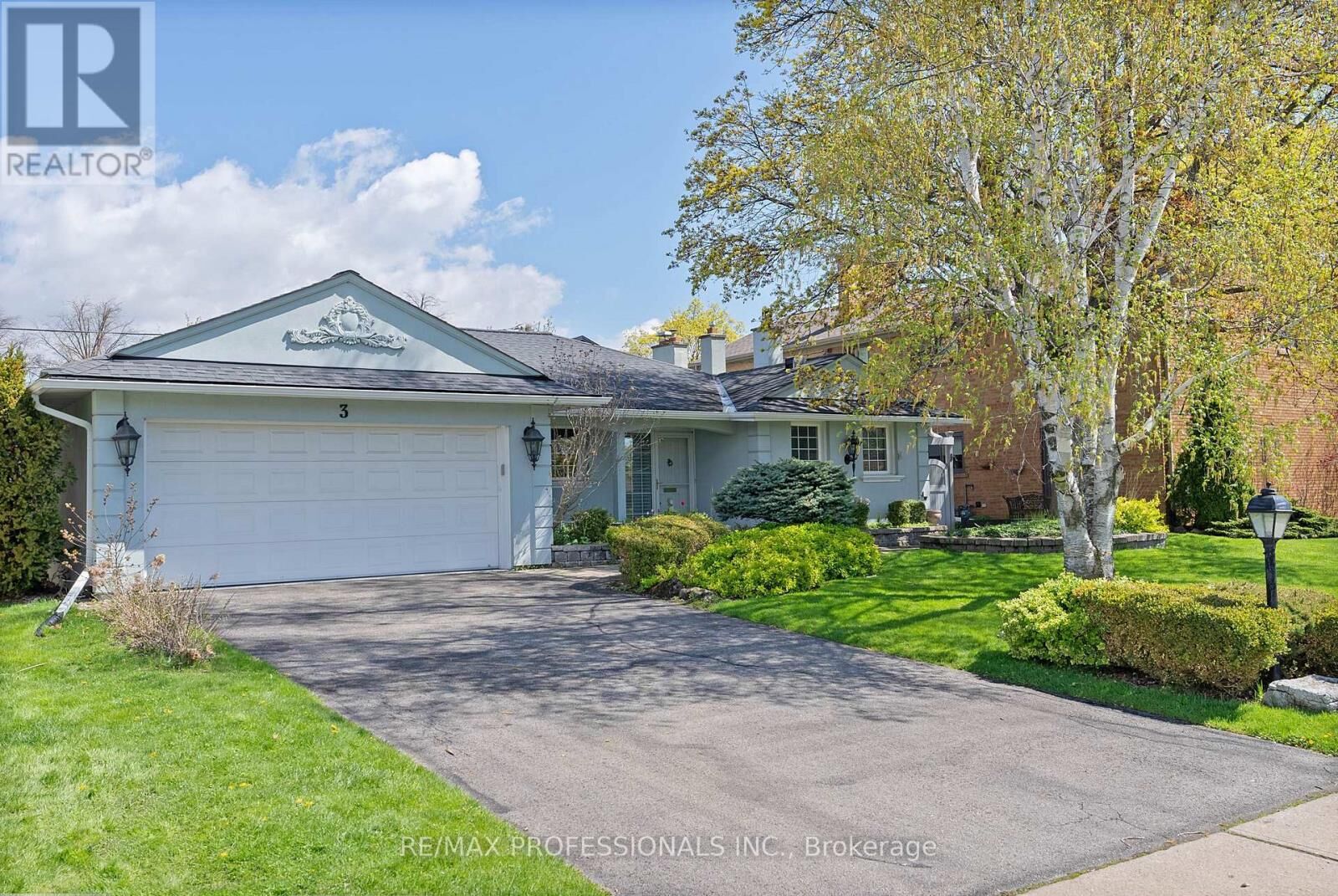Property Photo:  3 Conifer Drive  ON M9C 1X3 