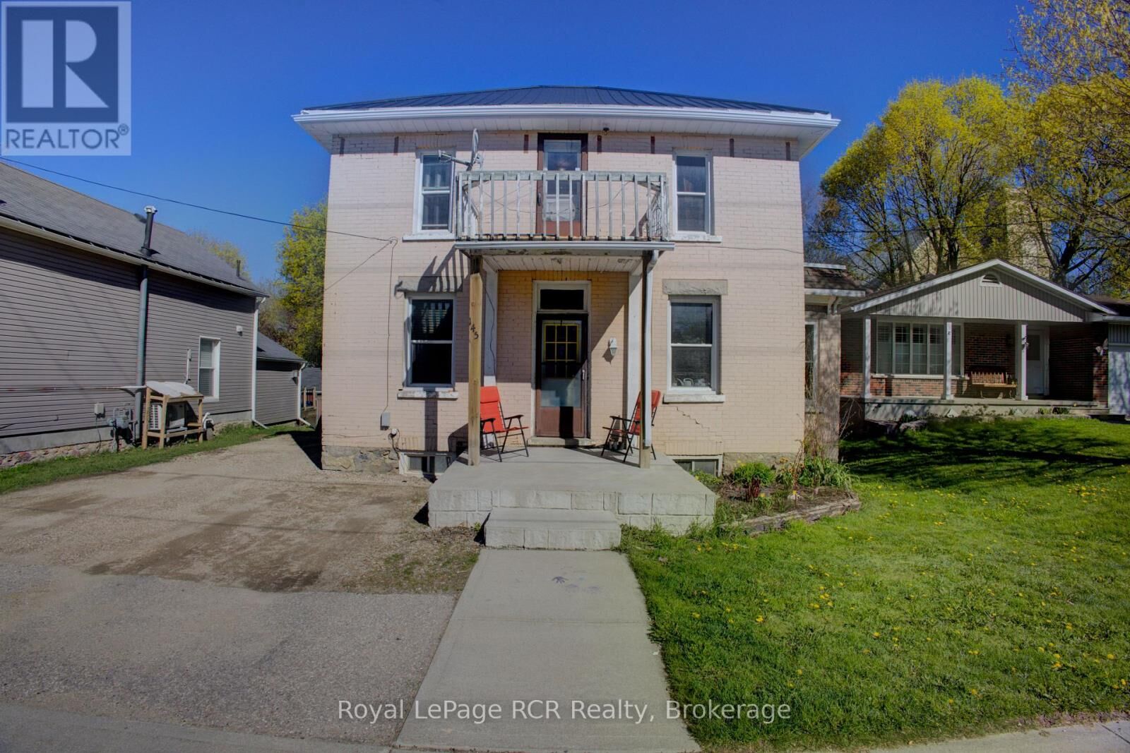 Property Photo:  145 Frederick Street East  ON N0G 1A0 